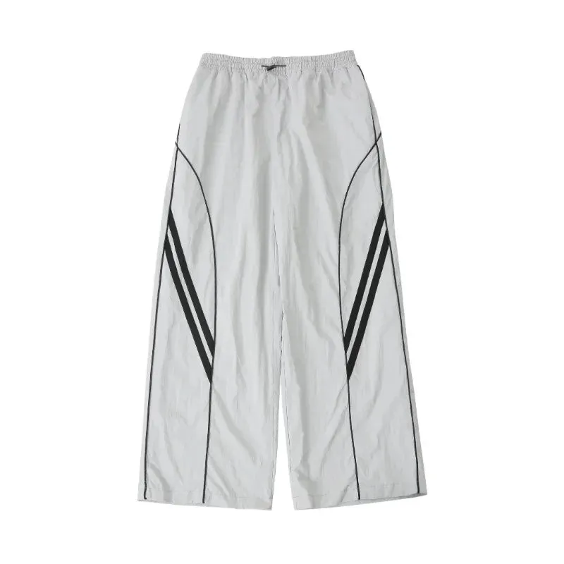 Graue E-Girl Jogginghose im Y2K-Stil mit Streifen